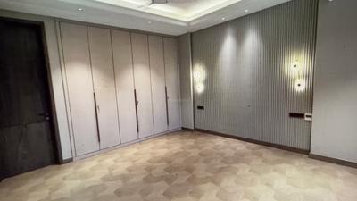 Bedroom Image of 2925 Sq.ft 4 BHK Builder Floor for sale in Model Town New Delhi for Rs. 50000000