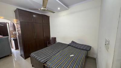 Bedroom Image of 500 Sq.ft 1 BHK Builder Floor for rent in Patel Nagar New Delhi for Rs. 20000