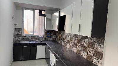 Kitchen Image of 745 Sq.ft 2 BHK Apartment / Flat for rent in Signature Global Andour Heights, Sector 71 Gurgaon for Rs. 25000
