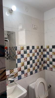 Bathroom Image of 650 Sq.ft 1 BHK Apartment / Flat for rent in Coral Studio 2, Karolan Ka Barh Jaipur for Rs. 17000