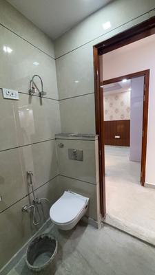 Image of 1450 Sq.ft 4 BHK Apartment / Flat for sale in Sector 4 Rohini, New Delhi for Rs. 12500000