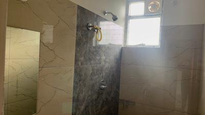 Bathroom Image of 650 Sq.ft 1 BHK Apartment / Flat for rent in Whitefield Bengaluru for Rs. 23000