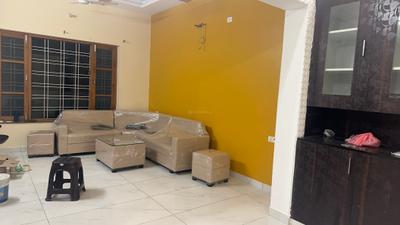 Living Room Image of 2000 Sq.ft 2 BHK Builder Floor for rent in Wild Life Colony Dehradun for Rs. 25000