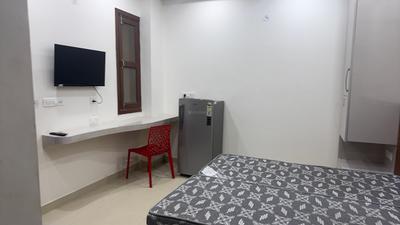 Bedroom Image of 1500 Sq.ft 1 RK Builder Floor for rent in Sector 69 Gurgaon for Rs. 20000