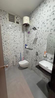 Bathroom Image of 500 Sq.ft 1 BHK Apartment / Flat for rent in Scheme No 114 Indore for Rs. 16500