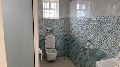 Bathroom Image of 1000 Sq.ft 2 BHK Builder Floor for rent in Prem Nagar Ranchi for Rs. 12000