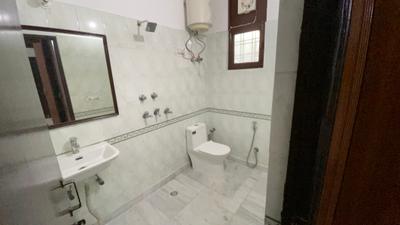 Image of 2000 Sq.ft 2 BHK Builder Floor for rent in Sector 23A, Gurgaon for Rs. 47000