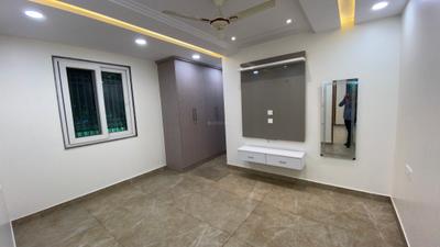 Bedroom Image of 1400 Sq.ft 3 BHK Builder Floor for sale in DDA Flat Janakpuri, Janakpuri New Delhi for Rs. 21000000
