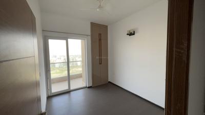 Bedroom Image of 1380 Sq.ft 2 BHK Apartment / Flat for rent in Supertech Supernova, Sector 94 Noida for Rs. 48000