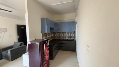 Kitchen Image of 900 Sq.ft 3 BHK Apartment / Flat for rent in Signature Global Golf Green, Sector 79 Gurgaon for Rs. 25000