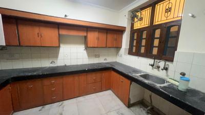 Kitchen Image of 1500 Sq.ft 3 BHK Builder Floor for rent in Sector 50 Noida for Rs. 40000