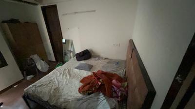 1 RK Independent Builder Floor