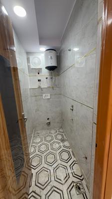 Image of 900 Sq.ft 3 BHK Builder Floor for sale in Govindpuri, New Delhi for Rs. 5200000