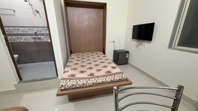 Bedroom Image of 250 Sq.ft 1 RK Apartment / Flat for rent in Doddanekundi Bengaluru for Rs. 12999