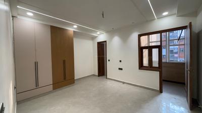 Bedroom Image of 1900 Sq.ft 4 BHK Apartment / Flat for sale in Sector 4 Rohini New Delhi for Rs. 16500000