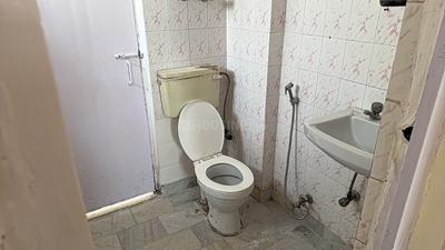 Image of 1800 Sq.ft 3 BHK Apartment / Flat for rent in Balaji CGHS, Sector 3 Dwarka, New Delhi for Rs. 40000