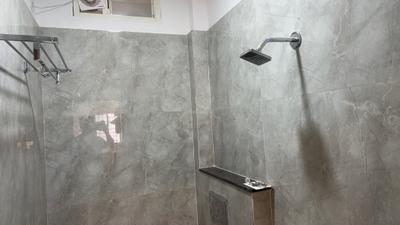 Bathroom Image of 1500 Sq.ft 1 BHK Builder Floor for rent in Scheme No 114 Indore for Rs. 22000