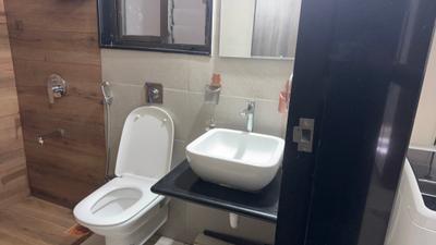 Bathroom Image of 650 Sq.ft 1 BHK Apartment / Flat for rent in Paranjape Blueridge The Groves, Hinjawadi Pune for Rs. 29999