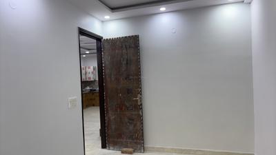 Bedroom Image of 1200 Sq.ft 4 BHK Apartment / Flat for sale in Sector 4 Rohini New Delhi for Rs. 6000000