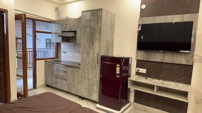 Bedroom Image of 1500 Sq.ft 1 RK Builder Floor for rent in Sector 39 Gurgaon for Rs. 25000