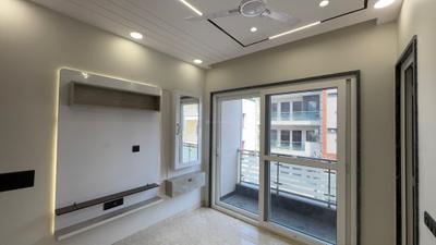 Bedroom Image of 1000 Sq.ft 2 BHK Builder Floor for rent in Janakpuri New Delhi for Rs. 36000