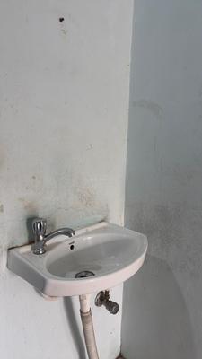 Bathroom Image of 380 Sq.ft 1 RK Builder Floor for rent in Gokhalenagar Pune for Rs. 15000