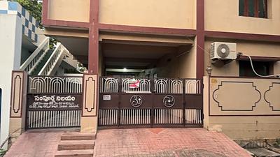 Building Image of 6500 Sq.ft 10 BHK Independent House for sale in Benz Circle Vijayawada for Rs. 35000000