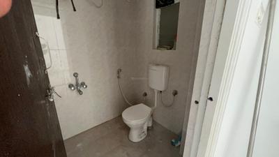 Bathroom Image of 650 Sq.ft 1 BHK Apartment / Flat for rent in Sanskruti Meander, Wagholi Pune for Rs. 14000