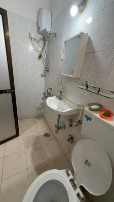 Image of 1000 Sq.ft 2 BHK Apartment / Flat for rent in HDIL Dheeraj Kirti, Malad West, Mumbai for Rs. 51000