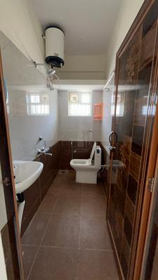 Bathroom Image of 844 Sq.ft 1 BHK Apartment / Flat for rent in BTM Layout Bengaluru for Rs. 22999