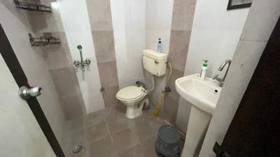 Bathroom Image of 650 Sq.ft 1 BHK Builder Floor for sale in Indirapuram Ghaziabad for Rs. 4100000