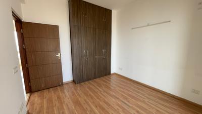 Bedroom Image of 1700 Sq.ft 2.5 BHK Apartment / Flat for sale in Puri Emerald Bay, Sector 104 Gurgaon for Rs. 23500000