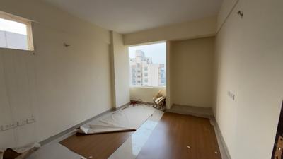 Bedroom Image of 1050 Sq.ft 2 BHK Apartment / Flat for sale in Amrapali Heartbeat City, Sector 107 Noida for Rs. 12547500
