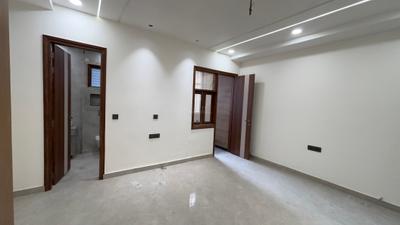 Bedroom Image of 1900 Sq.ft 4 BHK Apartment / Flat for sale in Sector 4 Rohini New Delhi for Rs. 16500000