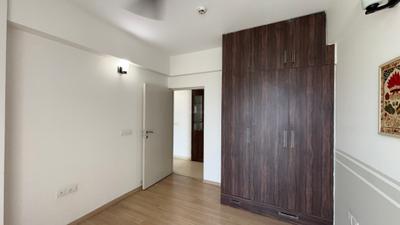 Bedroom Image of 1719 Sq.ft 3 BHK Apartment / Flat for sale in DLF Regal Gardens, Sector 90 Gurgaon for Rs. 22000000