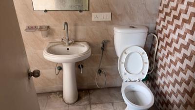 Image of 1165 Sq.ft 2 BHK Apartment / Flat for rent in Gaur City 7th Avenue, Noida Extension, Greater Noida for Rs. 23000