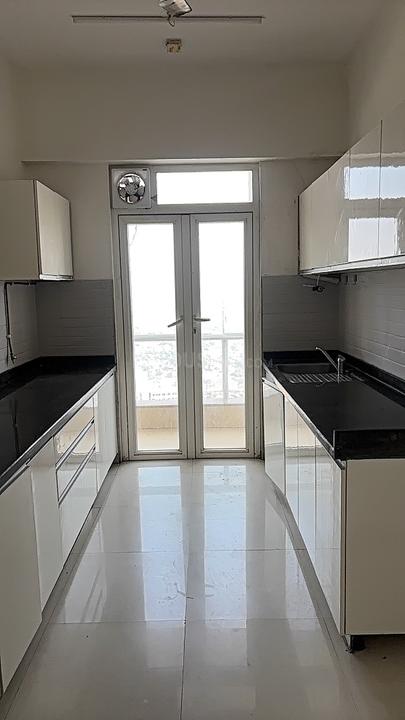 Omkar Alta Monte Main Image 1