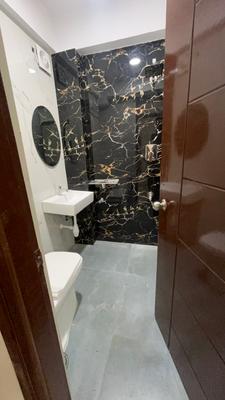 Bathroom Image of 650 Sq.ft 1 BHK Farm House for rent in BTM Layout Bengaluru for Rs. 27999