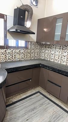 Kitchen Image of 1250 Sq.ft 2 BHK Builder Floor for rent in Indira Nagar Lucknow for Rs. 20000