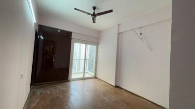 Bedroom Image of 804 Sq.ft 2 BHK Apartment / Flat for rent in Amrapali Dream Valley 2, Noida Extension Greater Noida for Rs. 16000