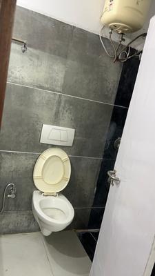 Image of 1650 Sq.ft 3 BHK Apartment / Flat for rent in  Apollo DB City, Nipania, Indore for Rs. 35699
