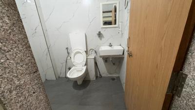Bathroom Image of 205 Sq.ft 1 RK Independent House for rent in Mahalakshmi Nagar Indore for Rs. 11000