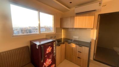Kitchen Image of 1500 Sq.ft 1 RK Builder Floor for rent in Scheme No 114 Indore for Rs. 16000