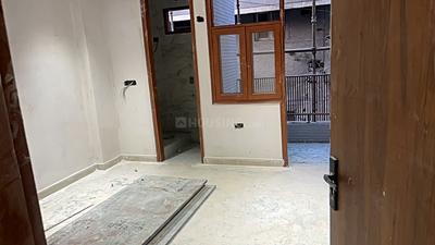Bedroom Image of 900 Sq.ft 3 BHK Builder Floor for sale in Mayur Vihar Phase 1 New Delhi for Rs. 10000000