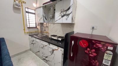 Kitchen Image of 1500 Sq.ft 1 BHK Apartment / Flat for rent in Vijay Nagar Indore for Rs. 21000