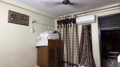 Bedroom Image of 650 Sq.ft 2 BHK Builder Floor for sale in Ramesh Nagar New Delhi for Rs. 5900000