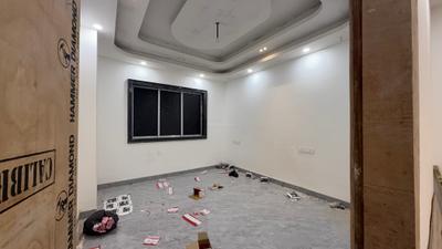 Bedroom Image of 680 Sq.ft 2 BHK Builder Floor for sale in Picnic Garden Kolkata for Rs. 3500000