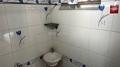 Bathroom Image of 1200 Sq.ft 1 RK Apartment / Flat for rent in Mahalakshmi Nagar Indore for Rs. 25000