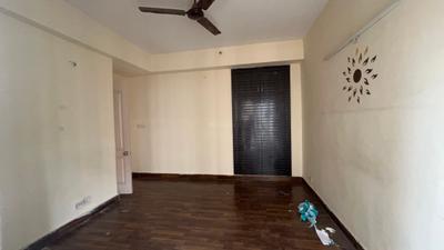 Bedroom Image of 1045 Sq.ft 2 BHK Apartment / Flat for sale in Paras Tierea, Sector 137 Noida for Rs. 8300000
