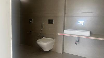 Image of 3861 Sq.ft 4 BHK Apartment / Flat for sale in The Empiirean, Vaishno Devi Circle, Ahmedabad for Rs. 25000000